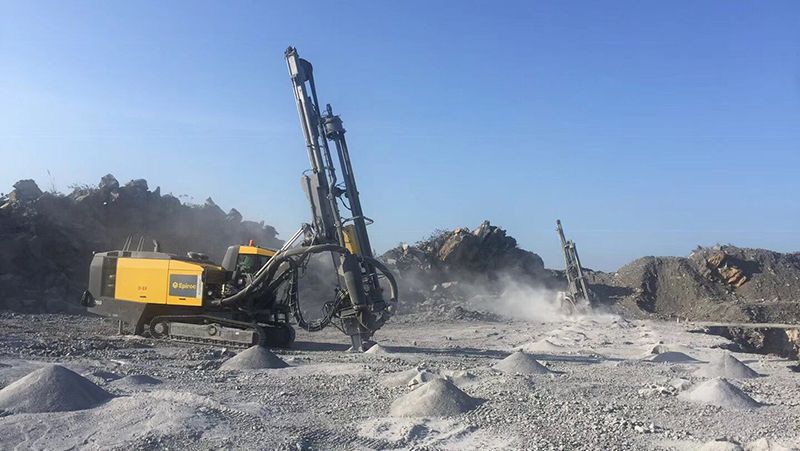 Бурение взрывных скважин